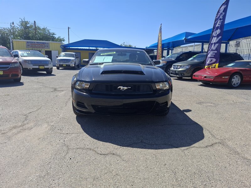 2010 Ford Mustang V6  