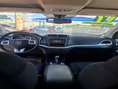 2017 Dodge Journey SXT - Photo 11 - El Paso, TX 79905