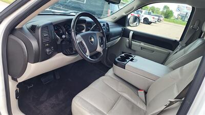 2011 Chevrolet Silverado 1500 LT - Photo 9 - Baraboo, WI 53913