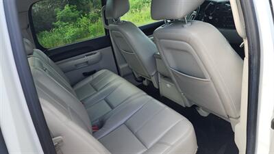 2011 Chevrolet Silverado 1500 LT - Photo 14 - Baraboo, WI 53913