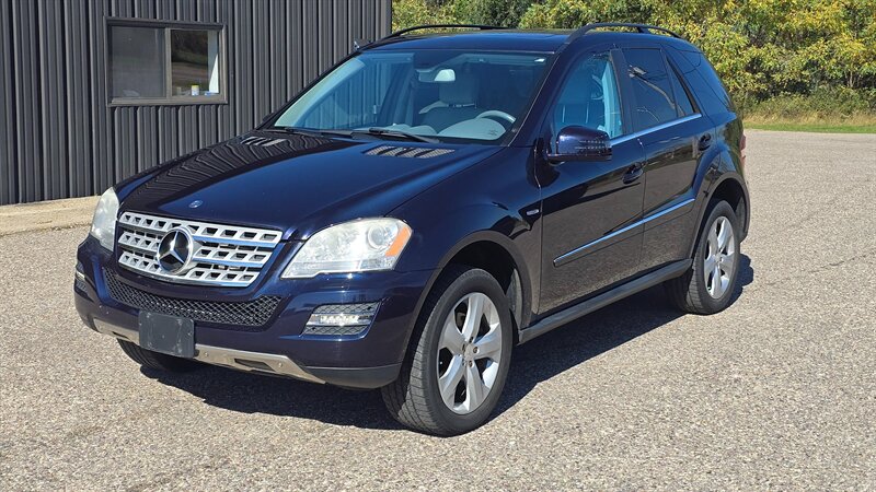 2011 Mercedes-Benz ML 350 BlueTEC   - Photo 1 - Baraboo, WI 53913