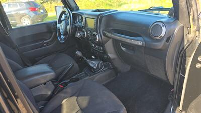 2013 Jeep Wrangler Unlimited Sport   - Photo 9 - Baraboo, WI 53913