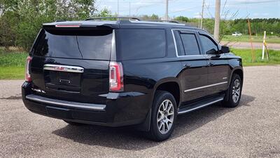 2016 GMC Yukon XL Denali   - Photo 8 - Baraboo, WI 53913