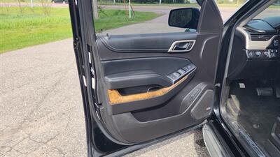 2016 GMC Yukon XL Denali   - Photo 9 - Baraboo, WI 53913