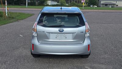 2012 Toyota Prius v Three - Photo 7 - Baraboo, WI 53913