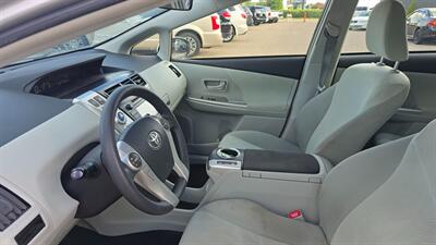 2012 Toyota Prius v Three - Photo 9 - Baraboo, WI 53913