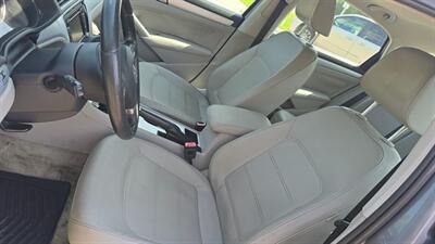 2013 Volkswagen Passat TDI SE - Photo 10 - Baraboo, WI 53913