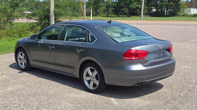 2013 Volkswagen Passat TDI SE - Photo 6 - Baraboo, WI 53913