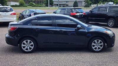 2010 Mazda Mazda3 i Sport - Photo 4 - Baraboo, WI 53913