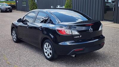 2010 Mazda Mazda3 i Sport - Photo 8 - Baraboo, WI 53913