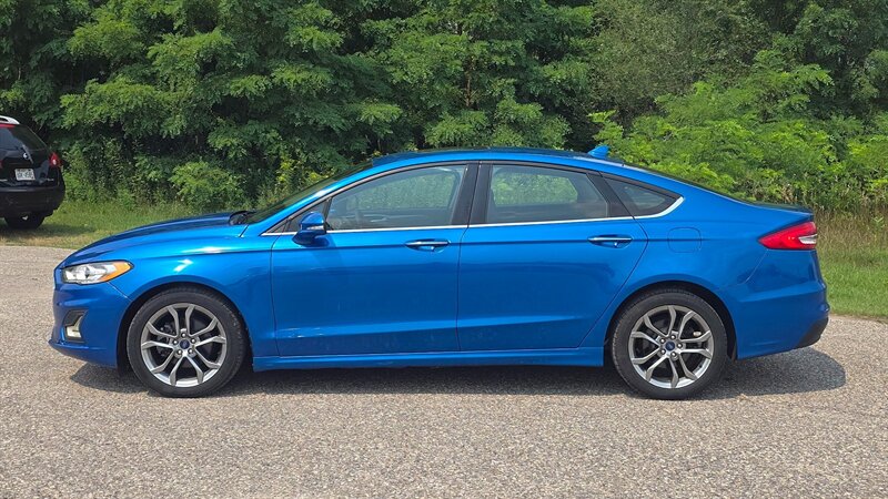 2020 Ford Fusion SEL - Photo 5 - Baraboo, WI 53913