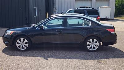 2010 Honda Accord EX-L - Photo 2 - Baraboo, WI 53913