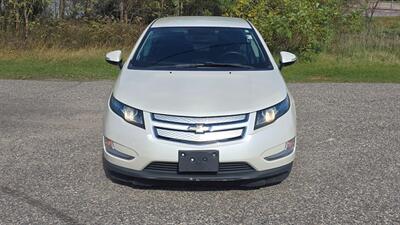 2013 Chevrolet Volt Premium - Photo 2 - Baraboo, WI 53913