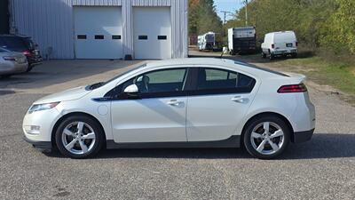 2013 Chevrolet Volt Premium - Photo 5 - Baraboo, WI 53913