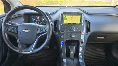 2013 Chevrolet Volt Premium - Photo 12 - Baraboo, WI 53913