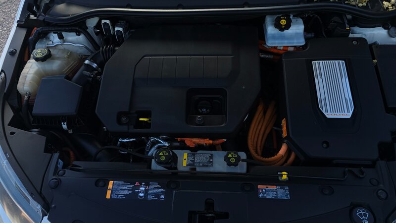 2013 Chevrolet Volt Premium - Photo 17 - Baraboo, WI 53913