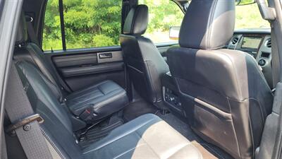 2015 Ford Expedition Platinum   - Photo 15 - Baraboo, WI 53913