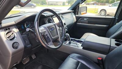2015 Ford Expedition Platinum   - Photo 9 - Baraboo, WI 53913