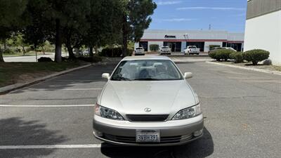 1997 Lexus ES 300 - Photo 2 - Valencia, CA 91355