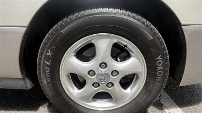 1997 Lexus ES 300 - Photo 11 - Valencia, CA 91355