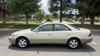 1997 Lexus ES 300 - Photo 5 - Valencia, CA 91355