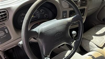 1998 Chevrolet S-10 - Photo 11 - Valencia, CA 91355