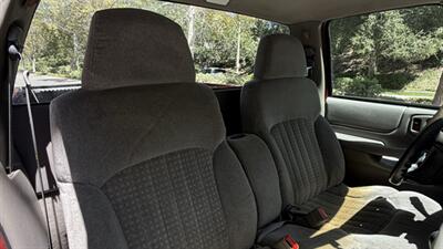 1998 Chevrolet S-10 - Photo 14 - Valencia, CA 91355