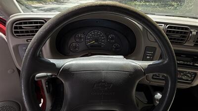 1998 Chevrolet S-10 - Photo 17 - Valencia, CA 91355