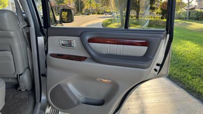 2002 Lexus LX 470 - Photo 15 - Valencia, CA 91355