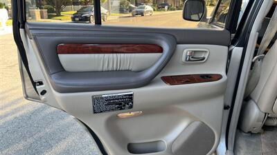 2002 Lexus LX 470 - Photo 13 - Valencia, CA 91355