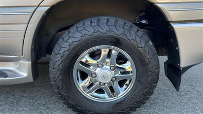 2002 Lexus LX 470 - Photo 7 - Valencia, CA 91355