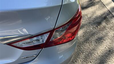 2012 Hyundai SONATA Limited - Photo 4 - Valencia, CA 91355