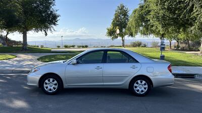 2002 Toyota Camry LE   - Photo 4 - Valencia, CA 91355