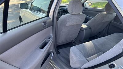 2002 Toyota Camry LE   - Photo 17 - Valencia, CA 91355