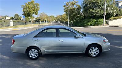 2002 Toyota Camry LE   - Photo 8 - Valencia, CA 91355
