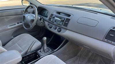 2002 Toyota Camry LE   - Photo 20 - Valencia, CA 91355