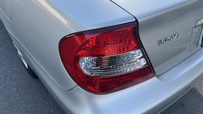 2002 Toyota Camry LE   - Photo 10 - Valencia, CA 91355
