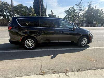 2022 Chrysler Voyager LX - Photo 5 - San Jose, CA 95111