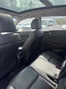 2017 Hyundai TUCSON SE - Photo 12 - Edmonton, AB T6W 1A3