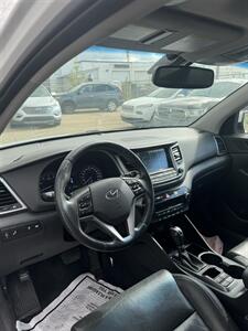 2017 Hyundai TUCSON SE - Photo 7 - Edmonton, AB T6W 1A3