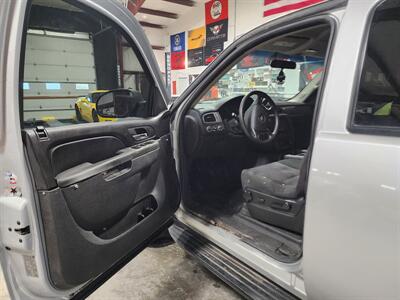 2010 Chevrolet Tahoe LS   - Photo 6 - For Collins, CO 80524