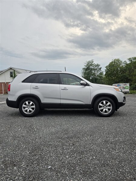 2013 Kia Sorento LX  