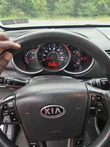 2013 Kia Sorento LX   - Photo 9 - Inwood, WV 25428