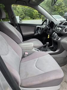 2007 Toyota RAV4   - Photo 11 - Inwood, WV 25428