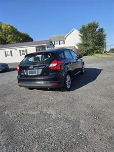 2012 Ford Focus SE   - Photo 5 - Inwood, WV 25428