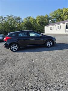 2012 Ford Focus SE   - Photo 4 - Inwood, WV 25428