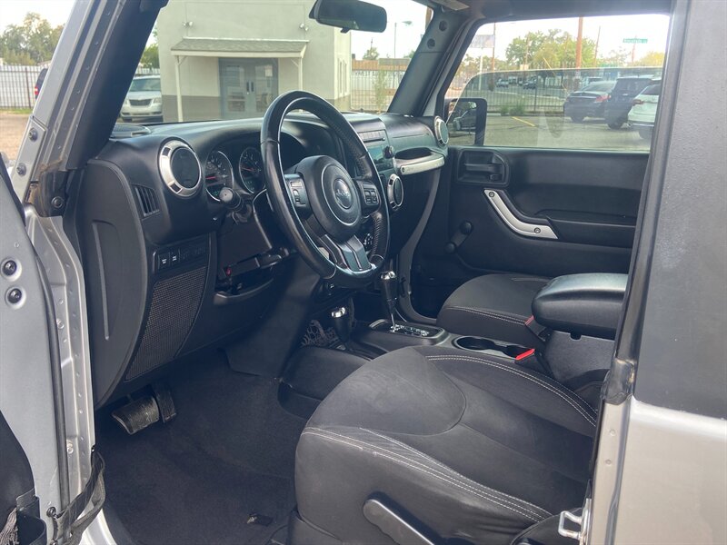 2016 Jeep Wrangler Rubicon - Photo 9 - Albuquerque, NM 87105