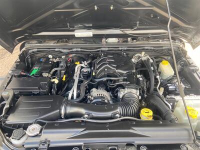 2017 Jeep Wrangler Unlimited Sport S - Photo 7 - Albuquerque, NM 87105
