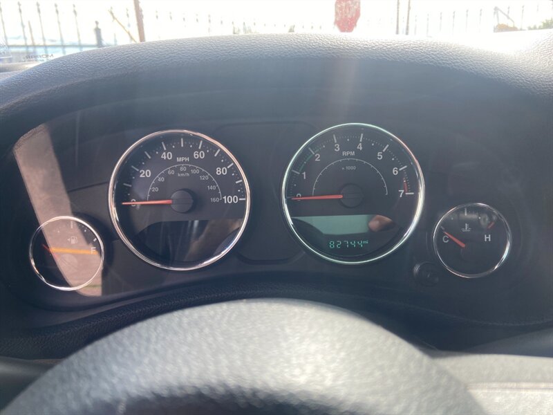 2017 Jeep Wrangler Unlimited Sport S - Photo 18 - Albuquerque, NM 87105