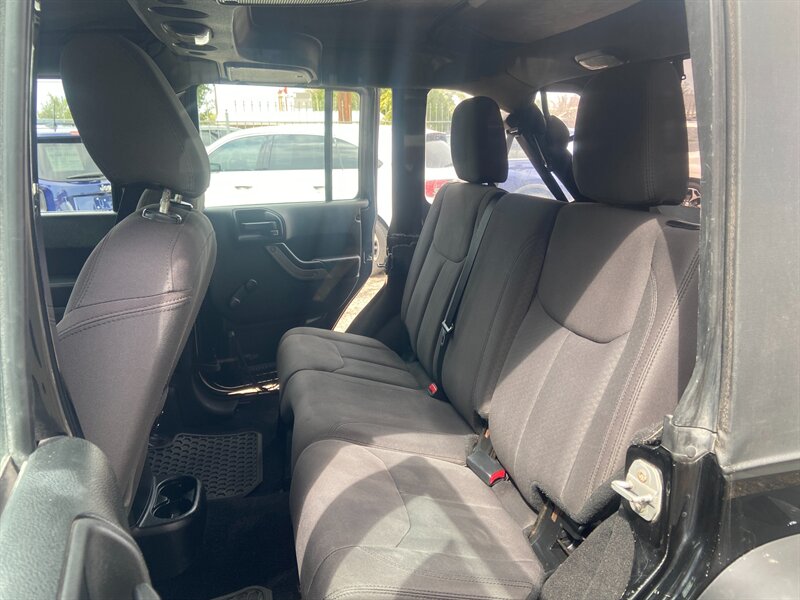 2017 Jeep Wrangler Unlimited Sport S - Photo 12 - Albuquerque, NM 87105